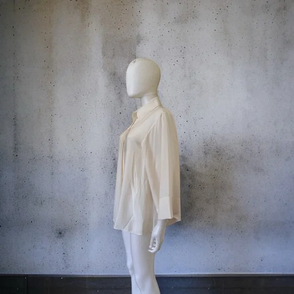 The Row Malvina off white silk top - Picture 8 of 11